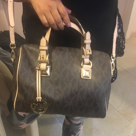 Michael Kors bag - Picture 6 of 8